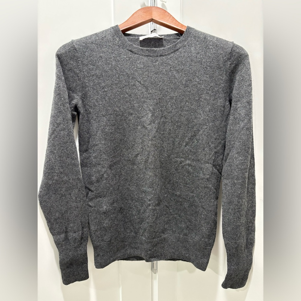 EUC Everlane cashmere crewneck sweater